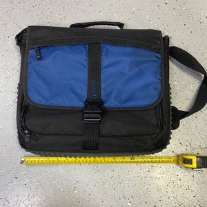 Targus Messenger BlackTop Notebook Case Gently Used